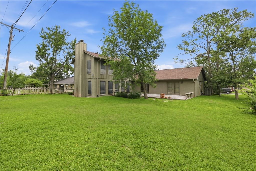 1122 Westover Street, College Station, TX 77840