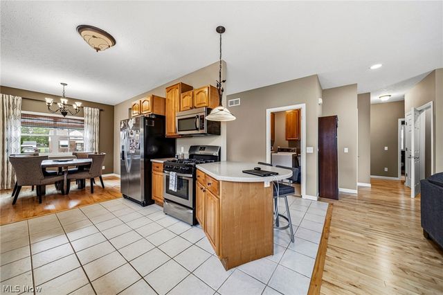 1860 Rockefeller Road, Wickliffe, OH 44092