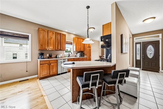 1860 Rockefeller Road, Wickliffe, OH 44092