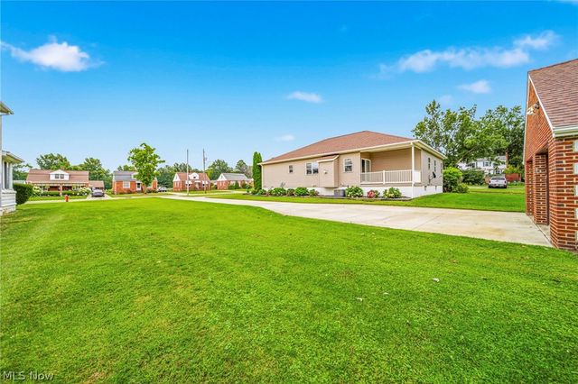 1860 Rockefeller Road, Wickliffe, OH 44092