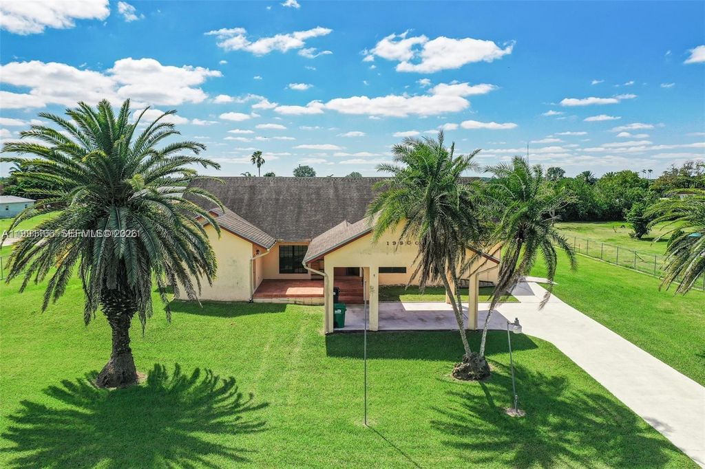 19900 SW 326th St 19900, Homestead, FL 33030