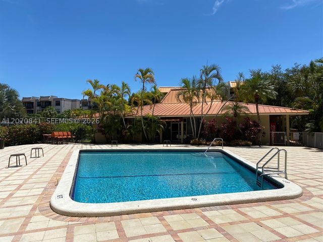 13120 SW 92nd Ave B-414, Miami, FL 33176