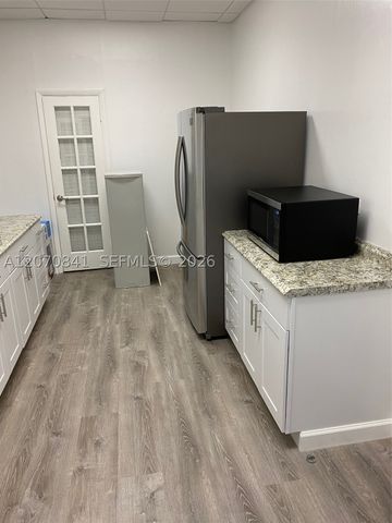 13120 SW 92nd Ave B-414, Miami, FL 33176