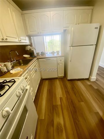 13120 SW 92nd Ave B-414, Miami, FL 33176