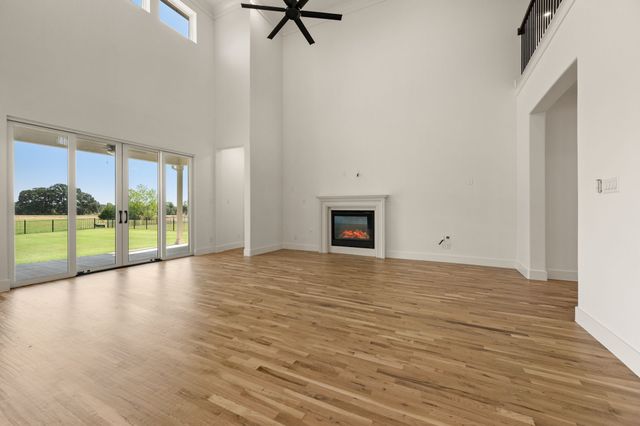 128 Highgate Court, Boyd, TX 76023