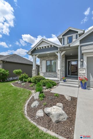 9621 S 30th Street, Lincoln, NE 68516