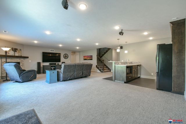 9621 S 30th Street, Lincoln, NE 68516