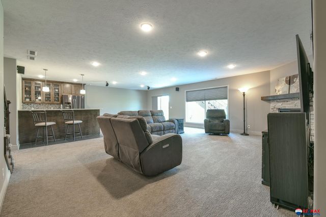 9621 S 30th Street, Lincoln, NE 68516