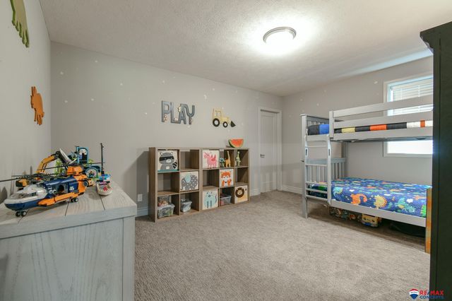 9621 S 30th Street, Lincoln, NE 68516