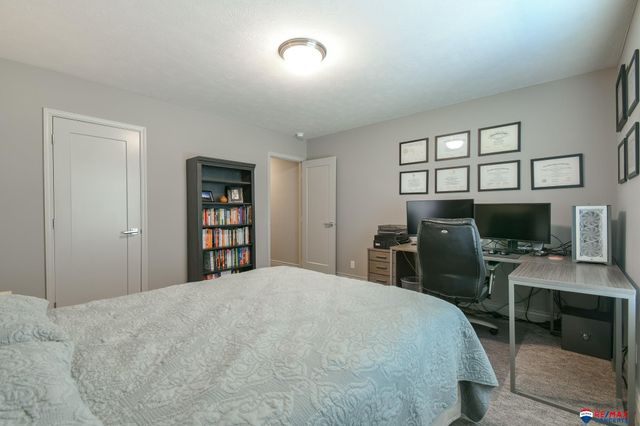 9621 S 30th Street, Lincoln, NE 68516