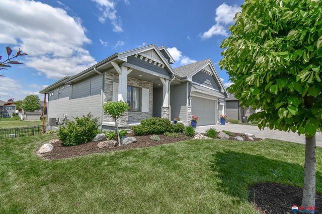 9621 S 30th Street, Lincoln, NE 68516