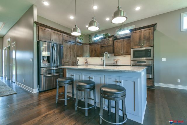 9621 S 30th Street, Lincoln, NE 68516