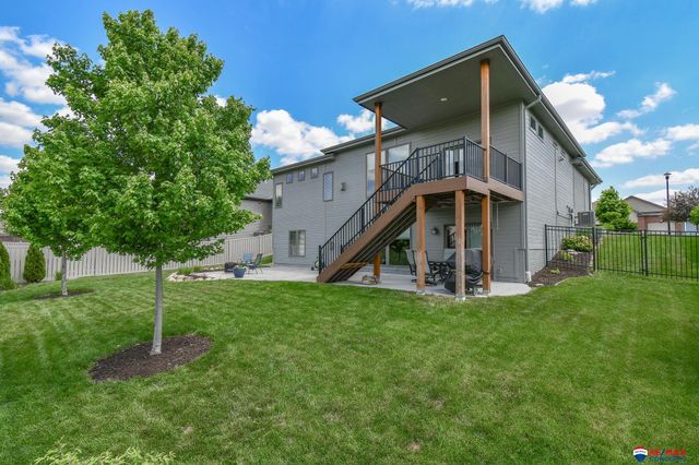 9621 S 30th Street, Lincoln, NE 68516