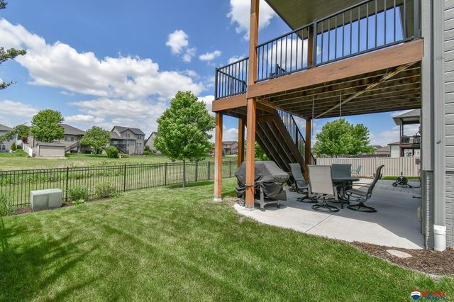 9621 S 30th Street, Lincoln, NE 68516