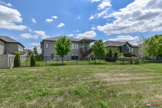 9621 S 30th Street, Lincoln, NE 68516