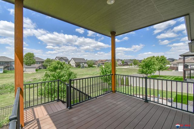 9621 S 30th Street, Lincoln, NE 68516