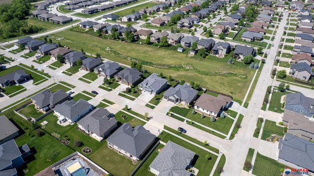 9621 S 30th Street, Lincoln, NE 68516