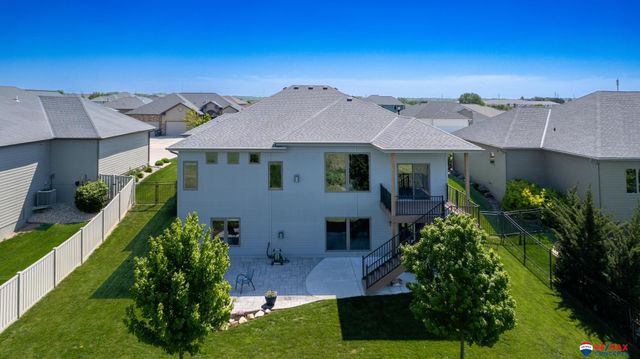 9621 S 30th Street, Lincoln, NE 68516
