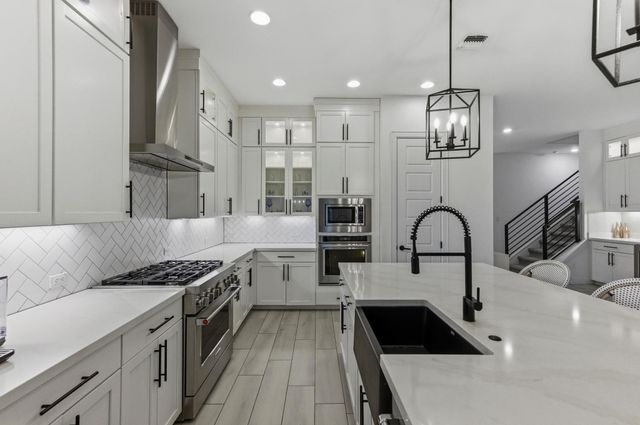 242 July Johnson DR, Austin, TX 78737