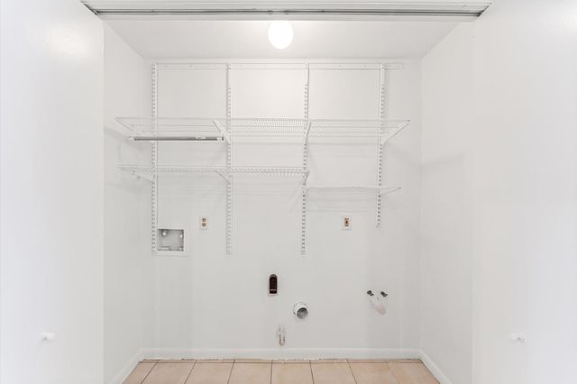 310 W Fair Harbor Lane, Houston, TX 77079