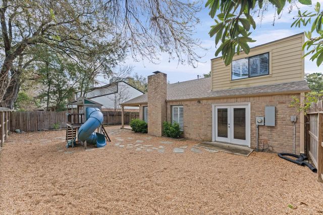 310 W Fair Harbor Lane, Houston, TX 77079