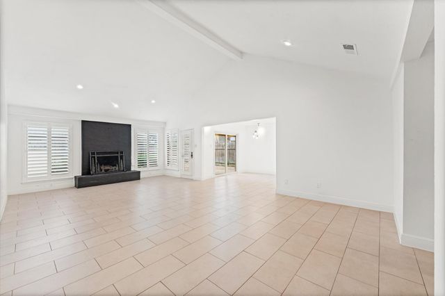 310 W Fair Harbor Lane, Houston, TX 77079