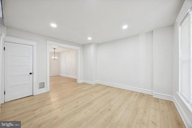 2537 S MILLICK ST, Philadelphia, PA 19142