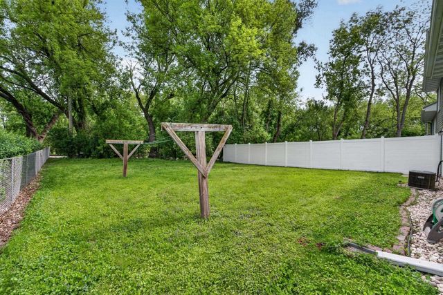 203 Fairview Court, Waunakee, WI 53597