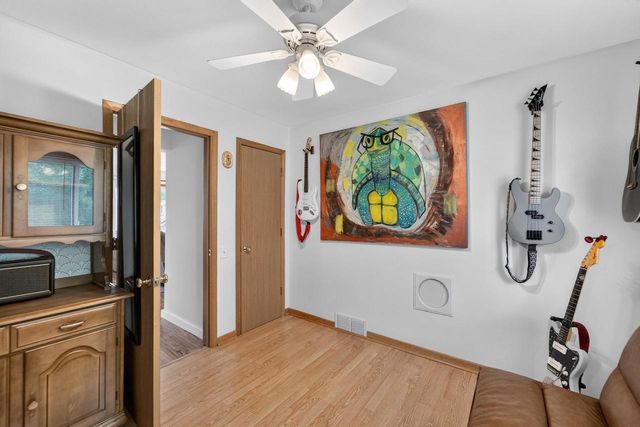 203 Fairview Court, Waunakee, WI 53597