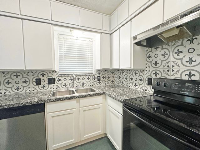 3404 Elgenwood Trail, Arlington, TX 76015