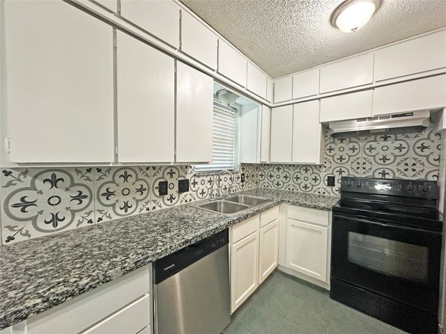 3404 Elgenwood Trail, Arlington, TX 76015