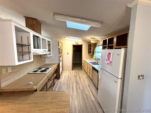 415420 E 1094, Checotah, OK 74426