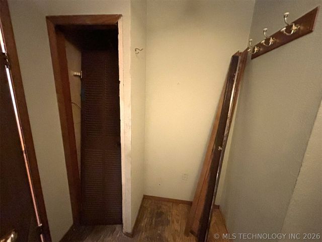 415420 E 1094, Checotah, OK 74426