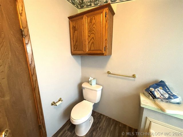 415420 E 1094, Checotah, OK 74426