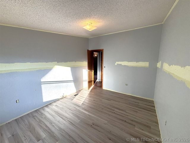 415420 E 1094, Checotah, OK 74426