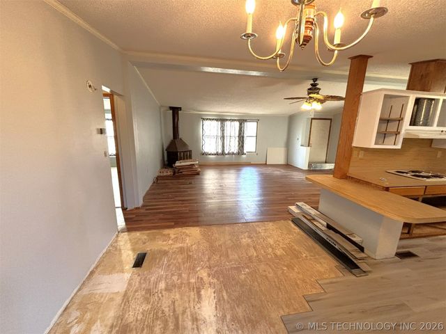 415420 E 1094, Checotah, OK 74426