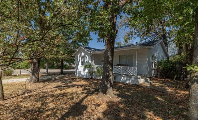 258 W Miller Street, Fayetteville, AR 72703