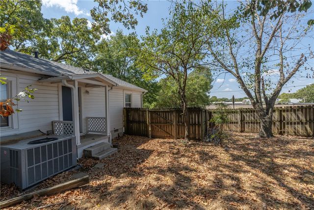 258 W Miller Street, Fayetteville, AR 72703