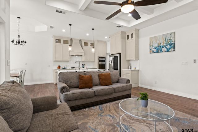 421 Mt Pleasant, Pittsburg, TX 75686