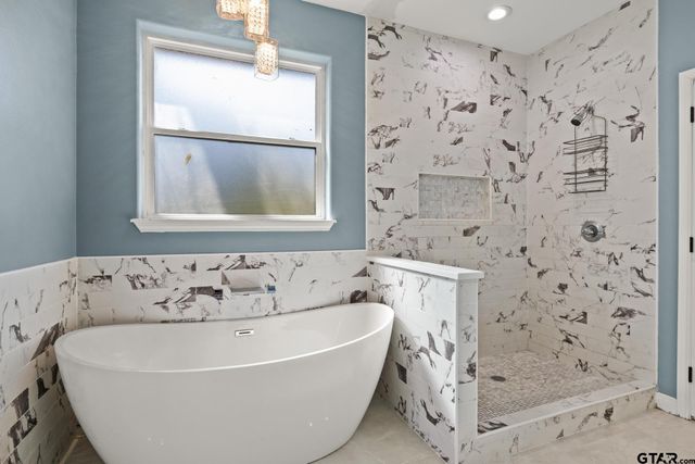 421 Mt Pleasant, Pittsburg, TX 75686