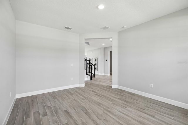 3233 WOLF LAKE AVENUE, Apopka, FL 32712