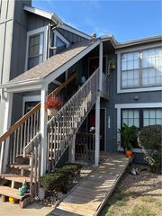 12641 W 110th Terrace, Overland Park, KS 66210