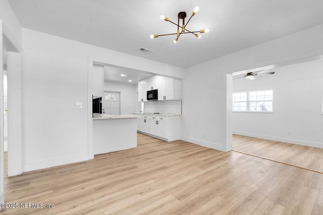 4104 PEACH Drive, Jacksonville, FL 32246