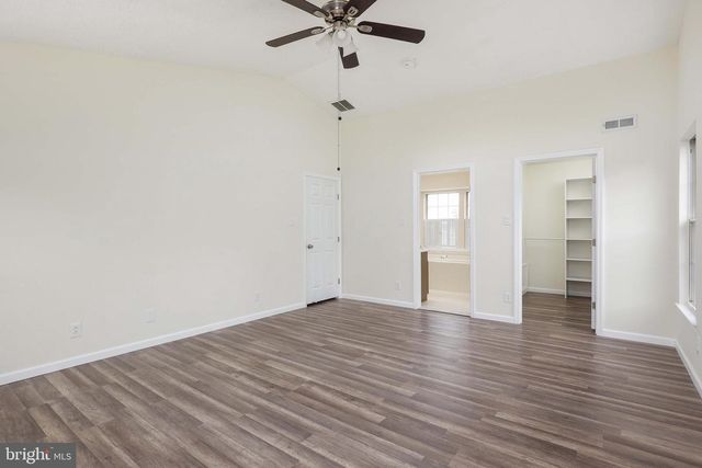 6 JAQUES CT, Sicklerville, NJ 08081