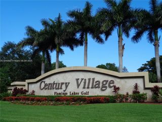 251 SW 132nd Way 315H, Pembroke Pines, FL 33027