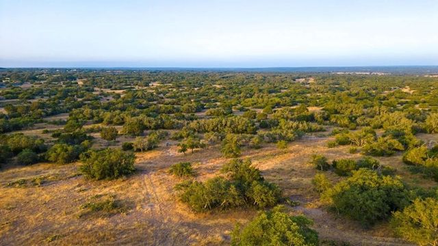 2 El Rincon Road, Mountain Home, TX 78058