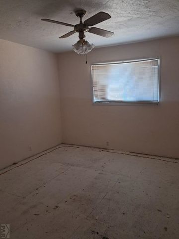 413 Main, La Junta, CO 81050