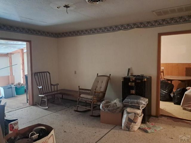 413 Main, La Junta, CO 81050