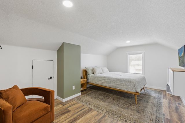 408 1st Avenue NE, Osseo, MN 55369