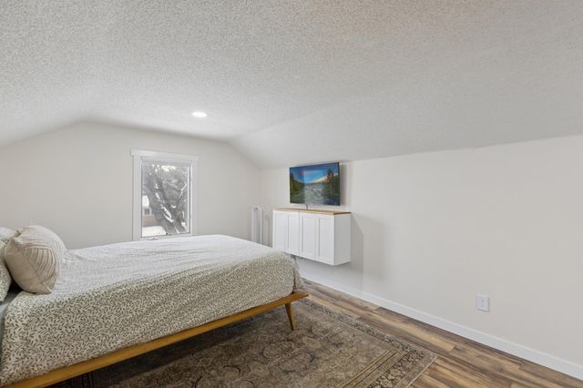 408 1st Avenue NE, Osseo, MN 55369